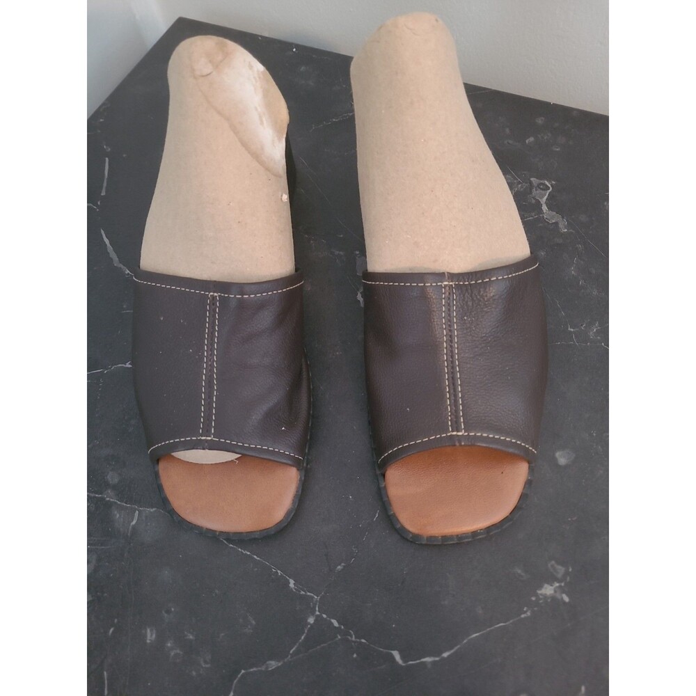 Leather Collection Womens Sandals size 8.5  Brown Leather Slip On Open Toe